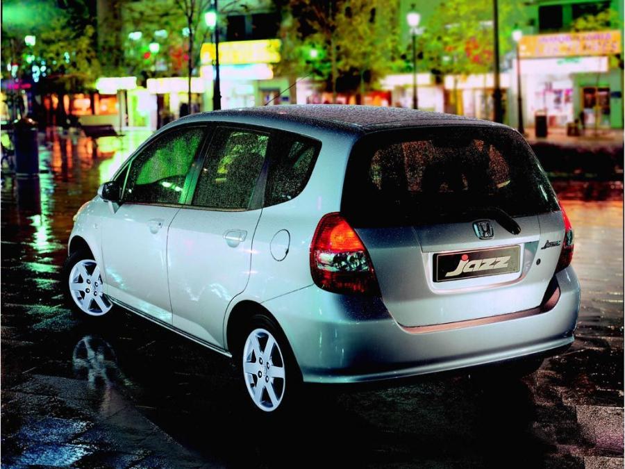  Honda Jazz 2001 года  (фото 1 из 28)